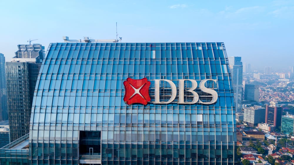 Dbs Group Sgx D05 Posts Record Profit Asktraders Com - 