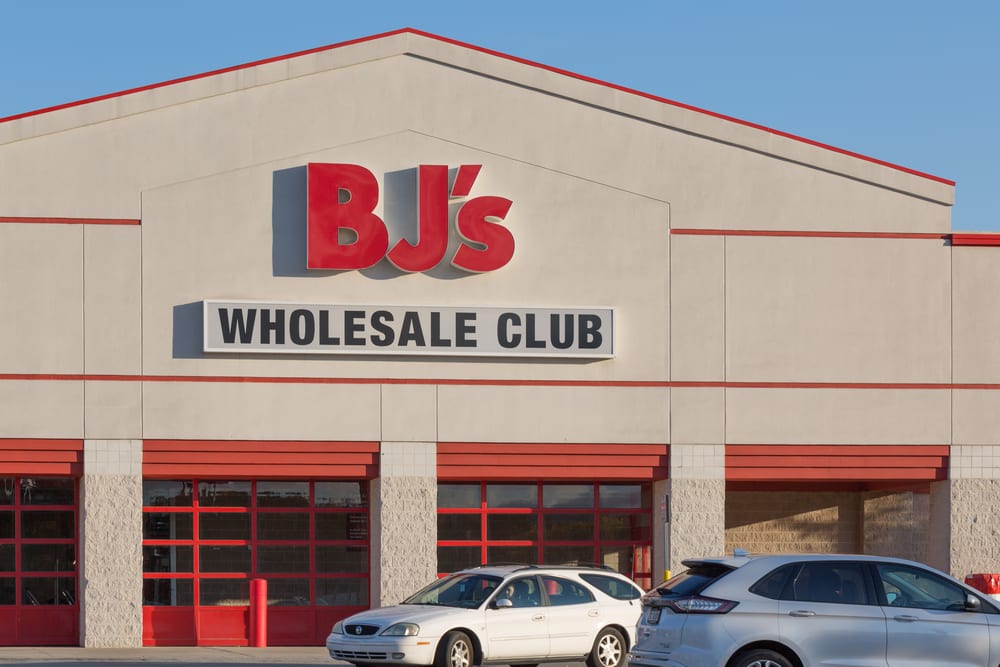 BJ&#8217;s Wholesale Stock Price (NYSE:BJ) Hits New High on Earnings and Buyback News