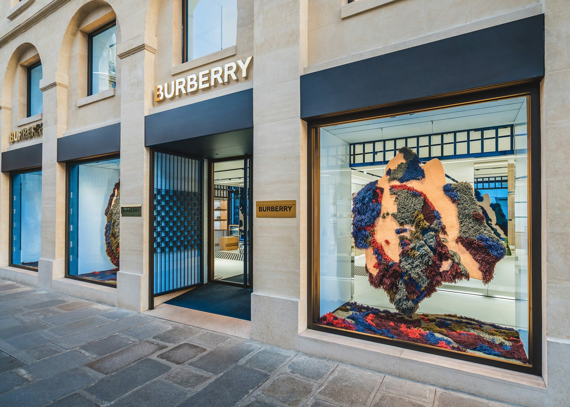 Burberry (BRBY) Share Price Fell 4.57% on Weak LVMH Q3 Sales