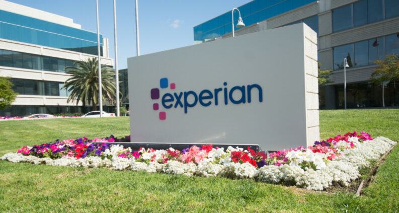 Experian Shares (EXPN) Dip as Dividend Details for 2025 Outlined